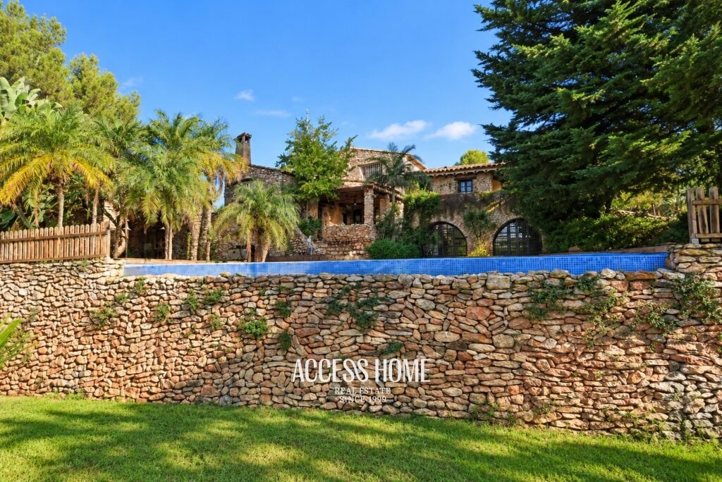 Exclusiva masía histórica de lujo en una finca de 2,48 hectáreas en el Alt Camp, Tarragona